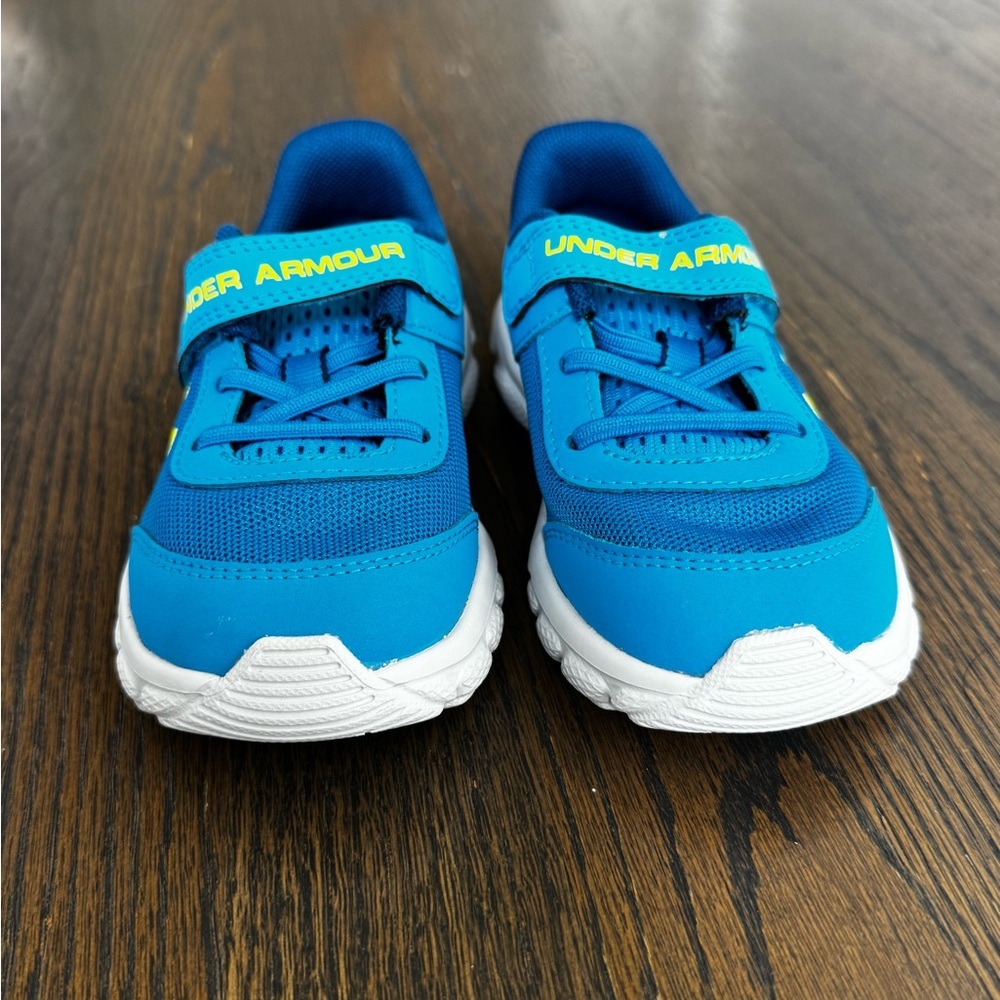 Boys’ Under Armour Athletic Shoes – Bright Blue & Electric Yellow ⚡️💙 Size 8